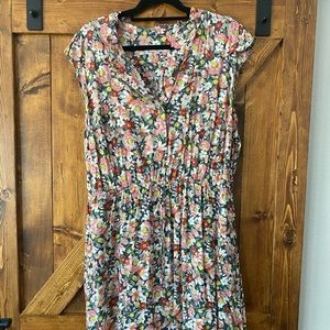Loft plus floral dress with tie waist.